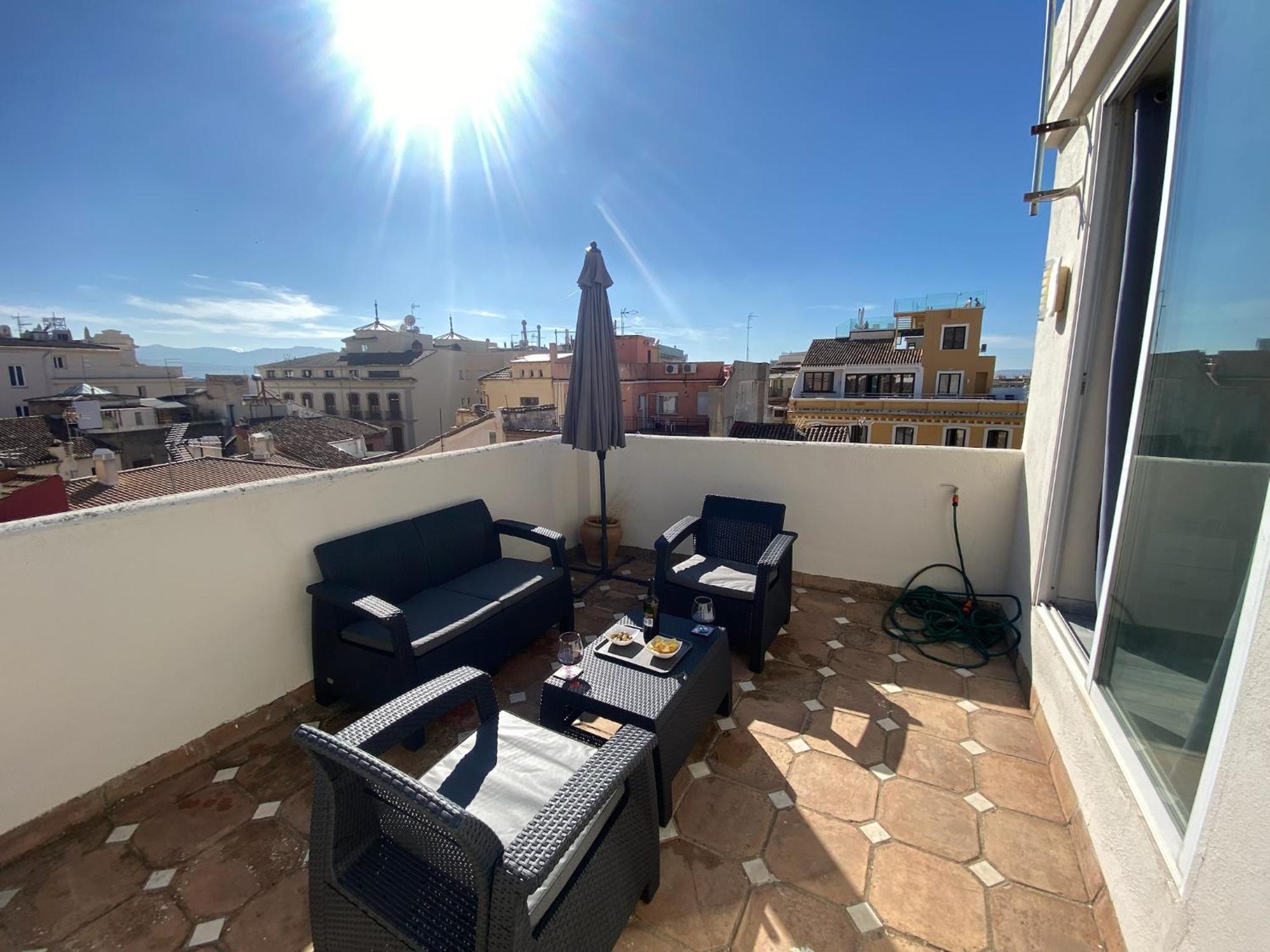 דירות Atico Con Vistas En Granada Centro מראה חיצוני תמונה
