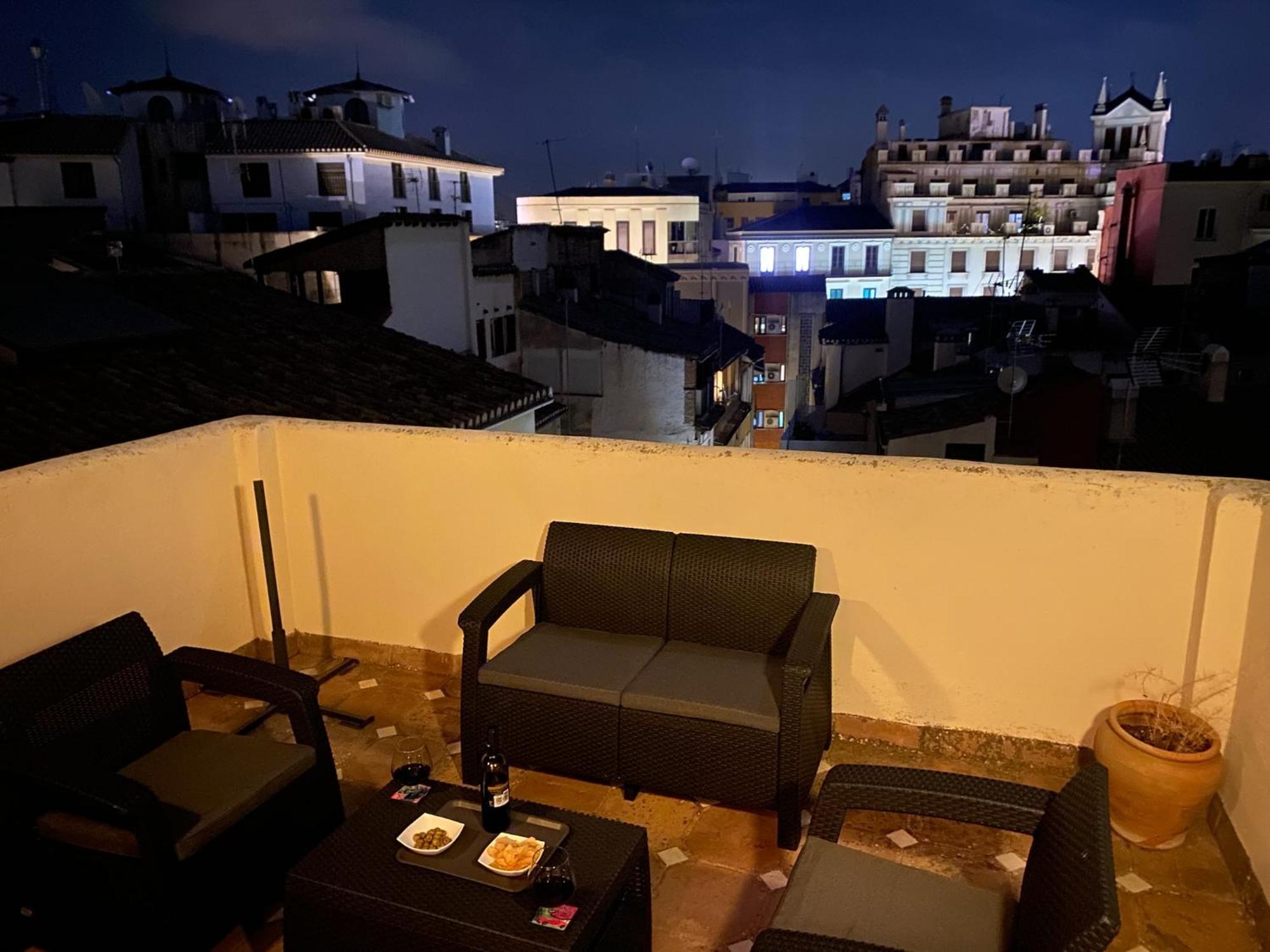 דירות Atico Con Vistas En Granada Centro מראה חיצוני תמונה